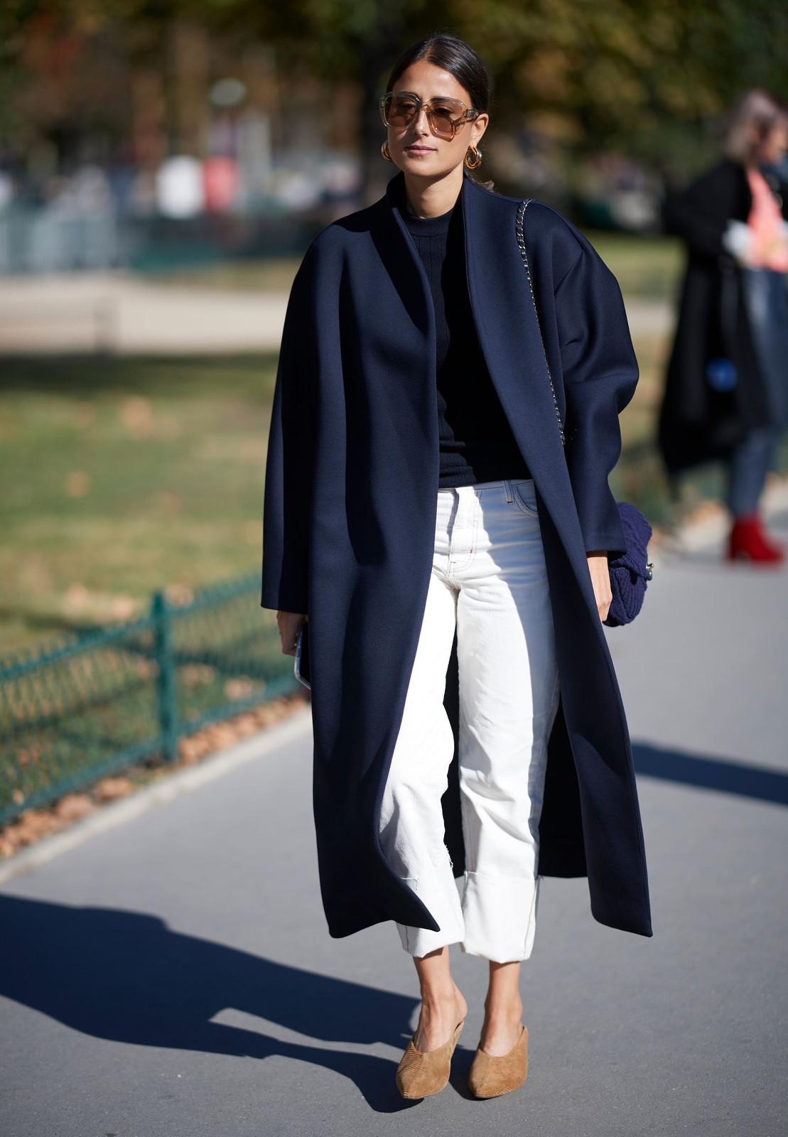 Oversized Navy Coat with Suede Mules Oversized Navy Coat with Suede Mules — Winter Navy Outfits 2027