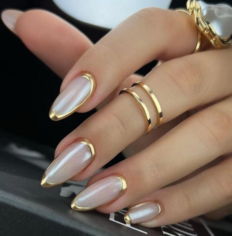 Pearlescent Gold French Tip Almond Graduation Nails Pearlescent Gold French Tip Almond Graduation Nails — Graduation Nails 2027