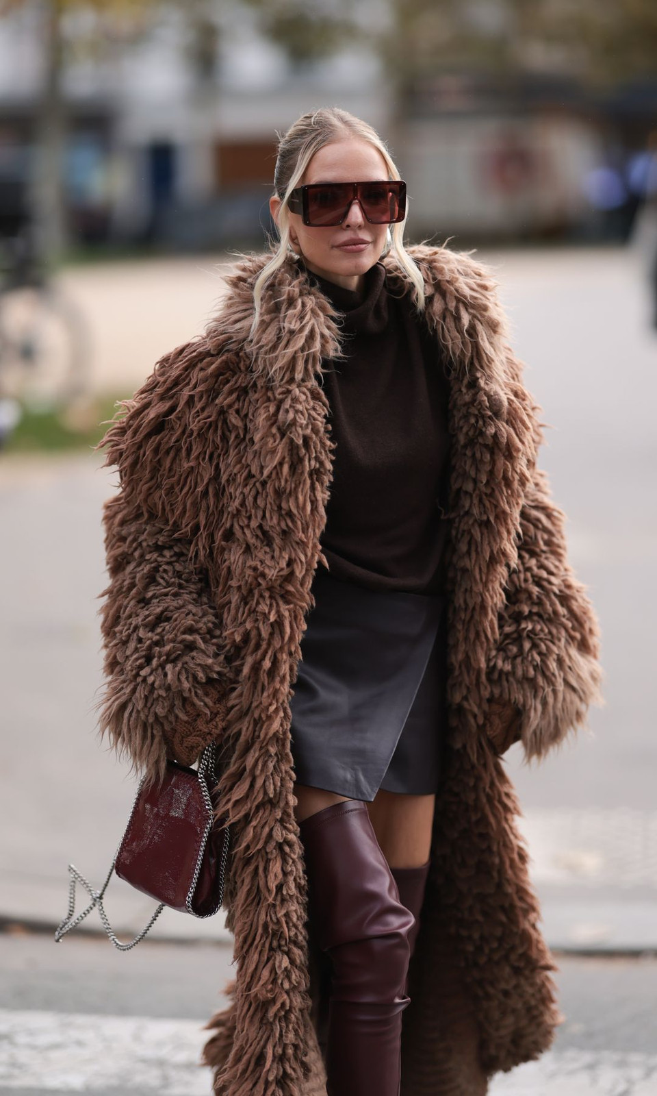 Shaggy Brown Faux Fur Coat with Mini Skirt and Over-the-Knee Boots Shaggy Brown Faux Fur Coat with Mini Skirt and Over-the-Knee Boots — Faux Fur Outfits 2027