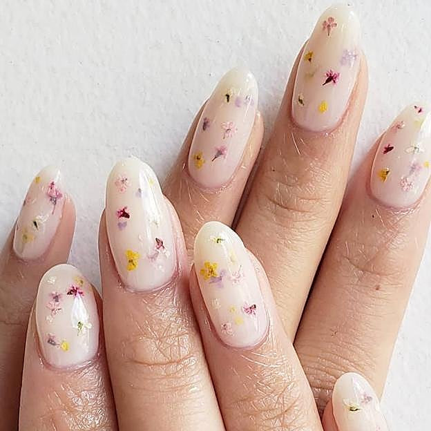 Milky White Embedded Multi-Colored Dried Flowers Milky White Embedded Multi-Colored Dried Flowers — Floral Acrylic Nails 2027