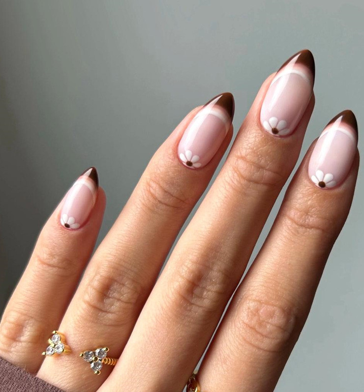 Flower Details On Tips Visual Idea Flower Details On Tips Visual Idea — Nail Extensions 2027