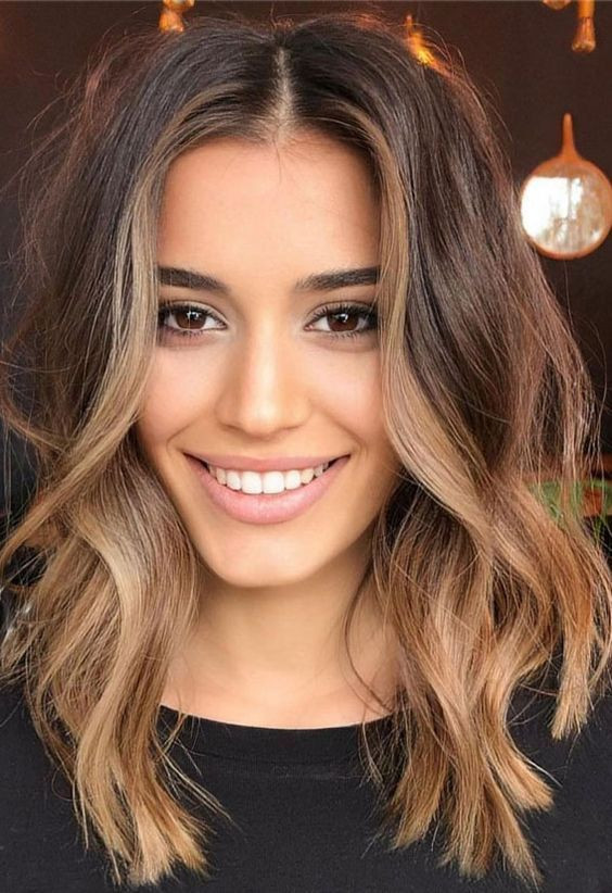 Collarbone Visual Idea Collarbone Visual Idea — Summer Balayage 2027