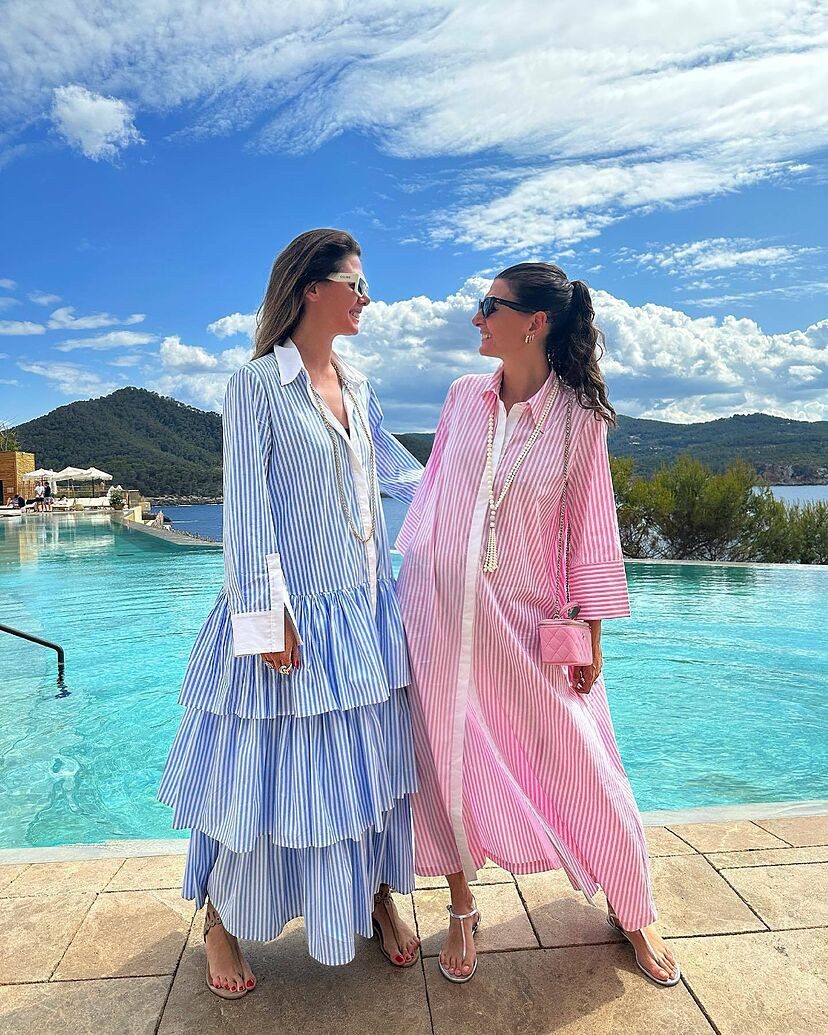 Long-Sleeved Tiered Maxi Dress Outfit Idea — Lake Outfits 2027
