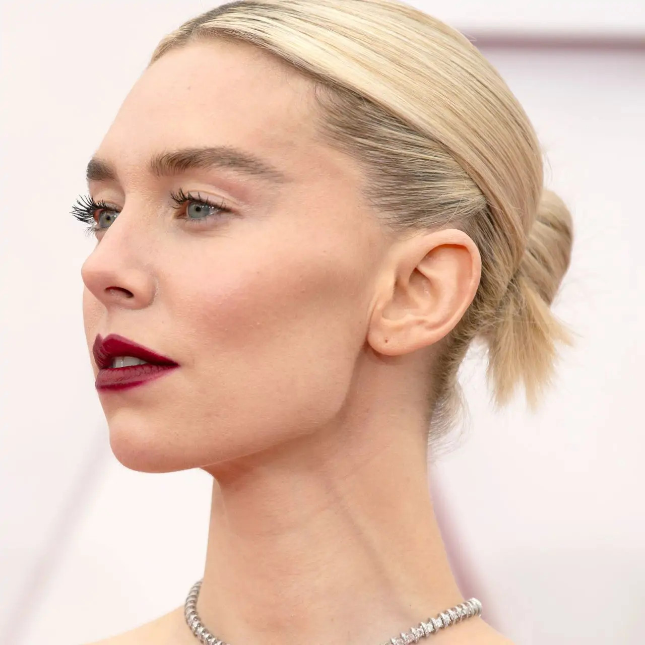 Visual Idea — Easy Updos 2027