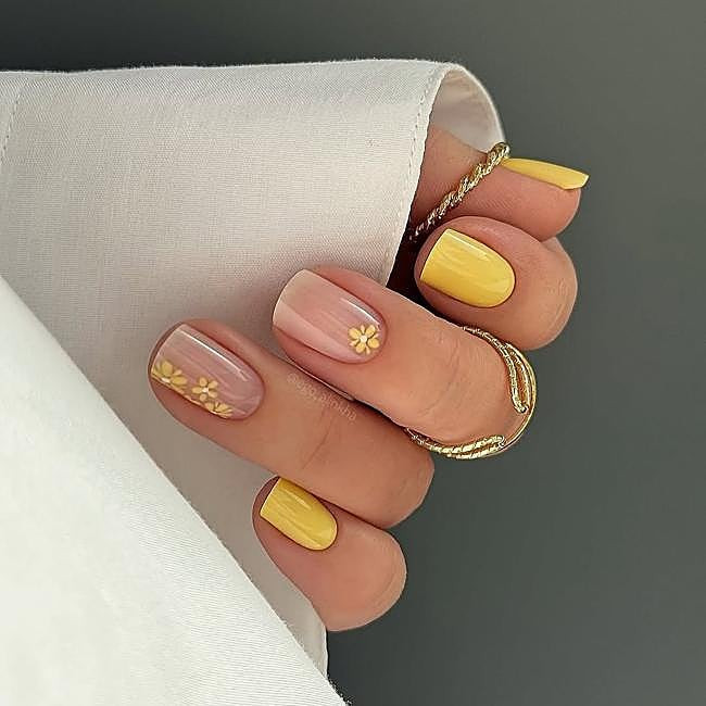 Nude Square Yellow Floral Accent Nails Nude Square Yellow Floral Accent Nails — Simple Summer Nails 2027