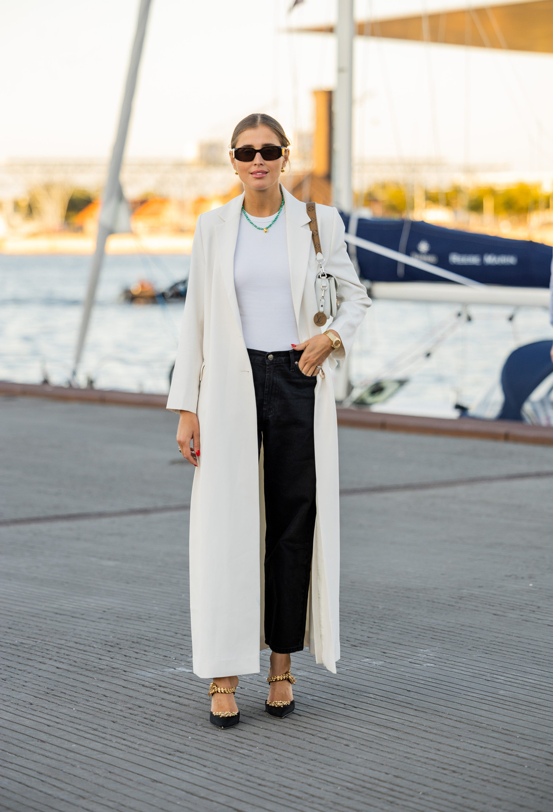 Chic Daytime Smart Casual Outfit Idea Chic Daytime Smart Casual Outfit Idea — Neutral Outfits 2027