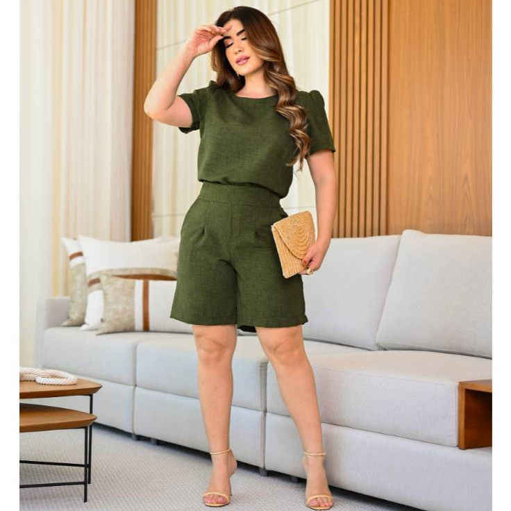 Olive Green Linen Shorts Set with Puff-Sleeve Blouse and Heels Olive Green Linen Shorts Set with Puff-Sleeve Blouse and Heels — Linen Shorts Outfits 2027