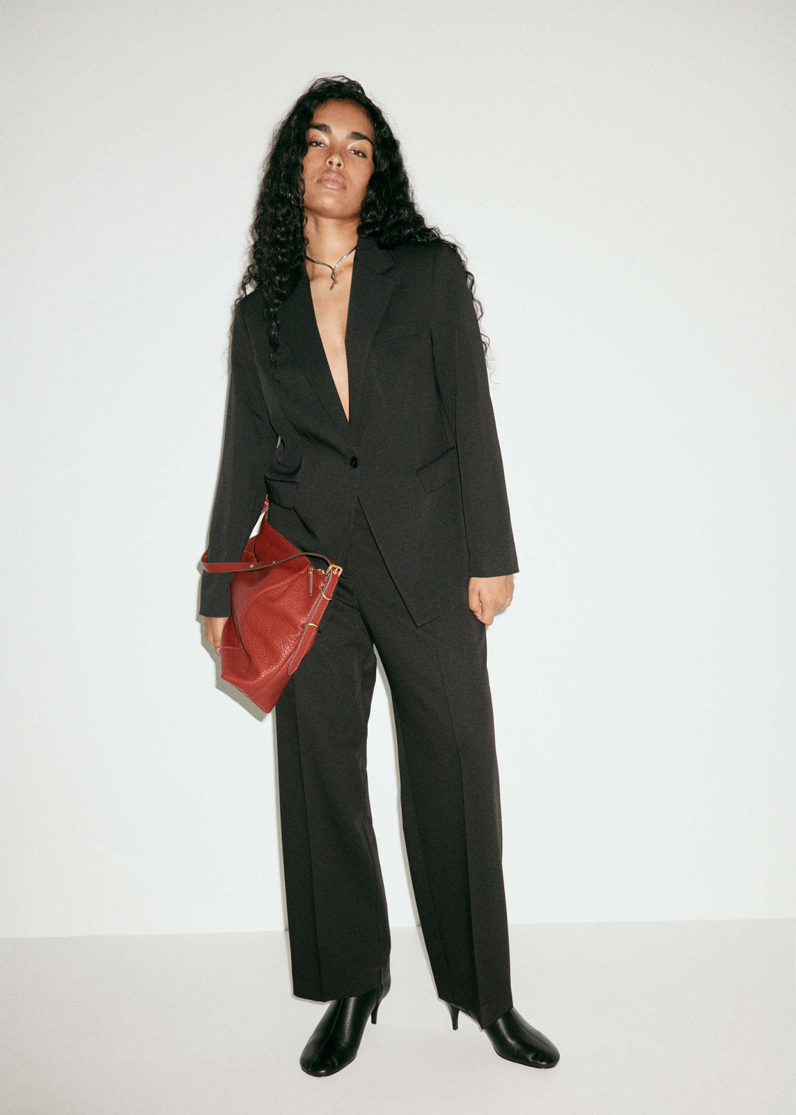 Black Matching Set with Red Handbag for Work Black Matching Set with Red Handbag for Work — Spring Trouser Outfits 2027