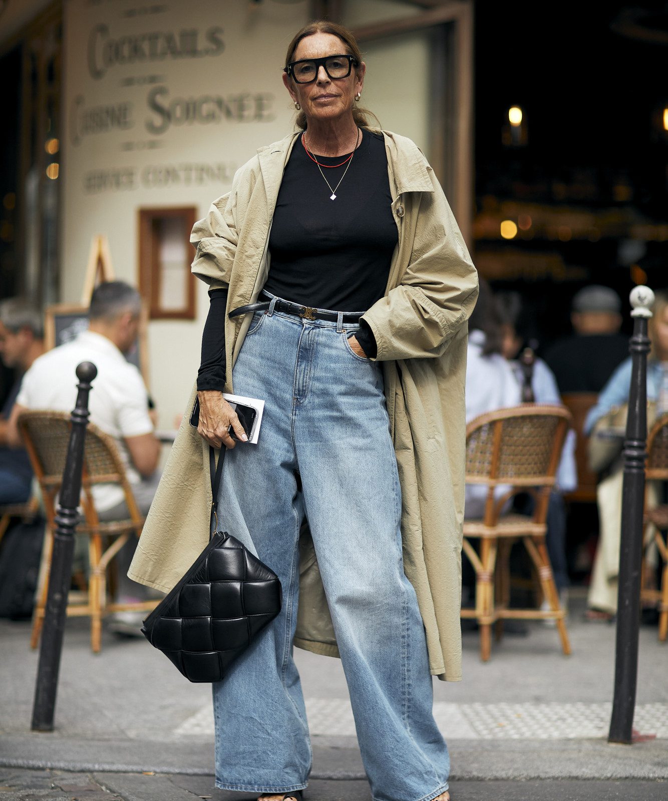 Beige Trench and Wide-Leg Jeans: Ageless Style Beige Trench and Wide-Leg Jeans: Ageless Style — Street Style Outfits 2027