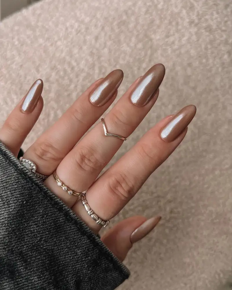 Metallic Bronze Chrome Almonds Metallic Bronze Chrome Almonds — Mocha Nails 2027
