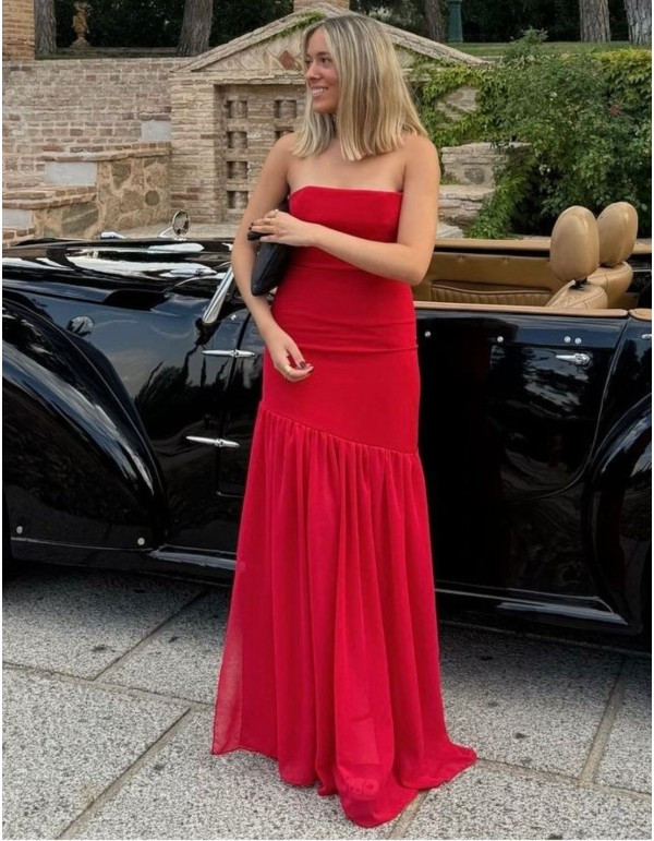 Classic Red Strapless Gown with Ruffled Hem Classic Red Strapless Gown with Ruffled Hem — Red Prom Dresses 2027