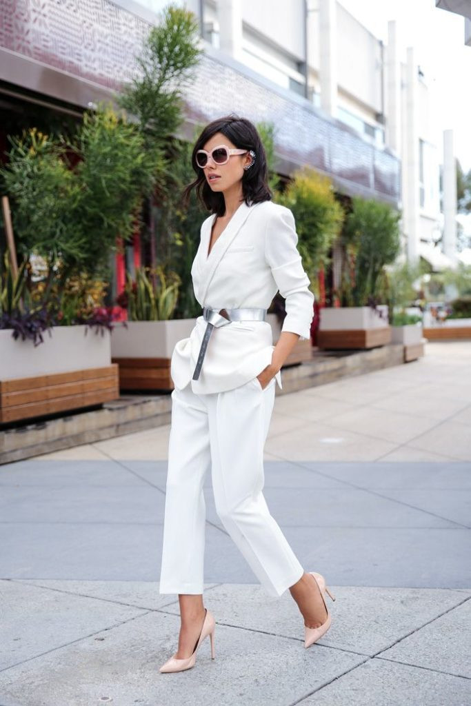 Monochromatic White with Metallic Silver Belt Monochromatic White with Metallic Silver Belt — Belt Outfits 2027
