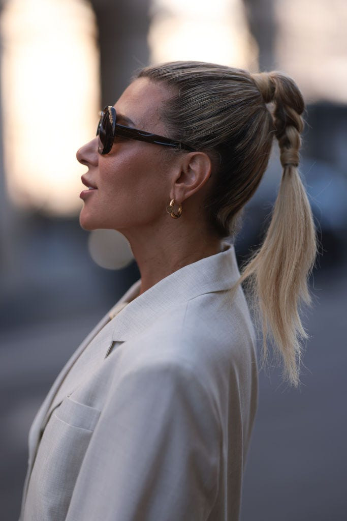 Light Brown Visual Idea Light Brown Visual Idea — Easy Ponytail Hairstyles 2027