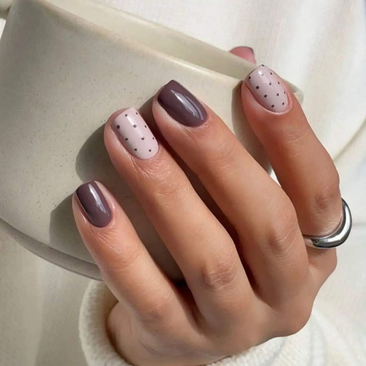 Brown and Pink Beige with Dot Accents Brown and Pink Beige with Dot Accents — Beige Nails 2027