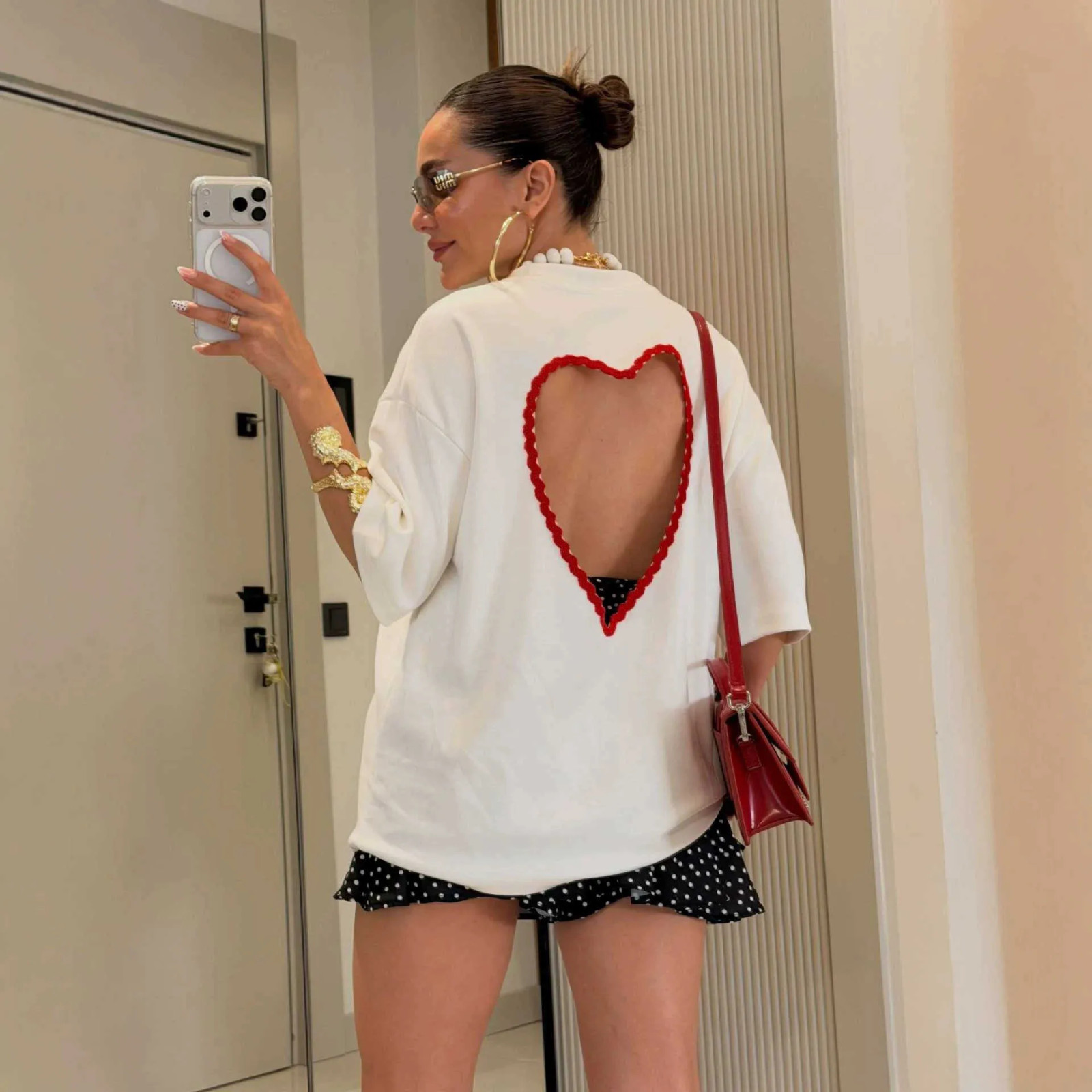 Oversized T-Shirt with Red Heart Cut-Out Detail Oversized T-Shirt with Red Heart Cut-Out Detail — Heart Outfits 2027