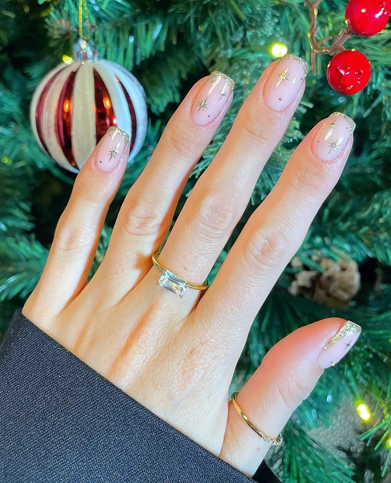 Short Oval with Gold Glitter French Tips Short Oval with Gold Glitter French Tips — Gold Christmas Nails 2026