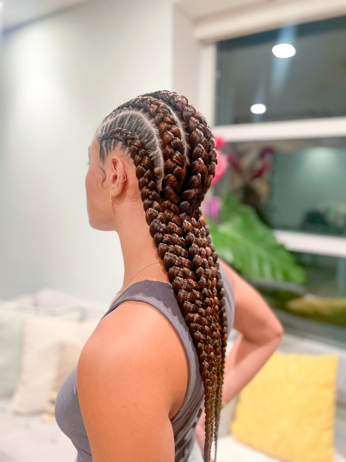 Middle Visual Idea Middle Visual Idea — Vacation Braids 2027
