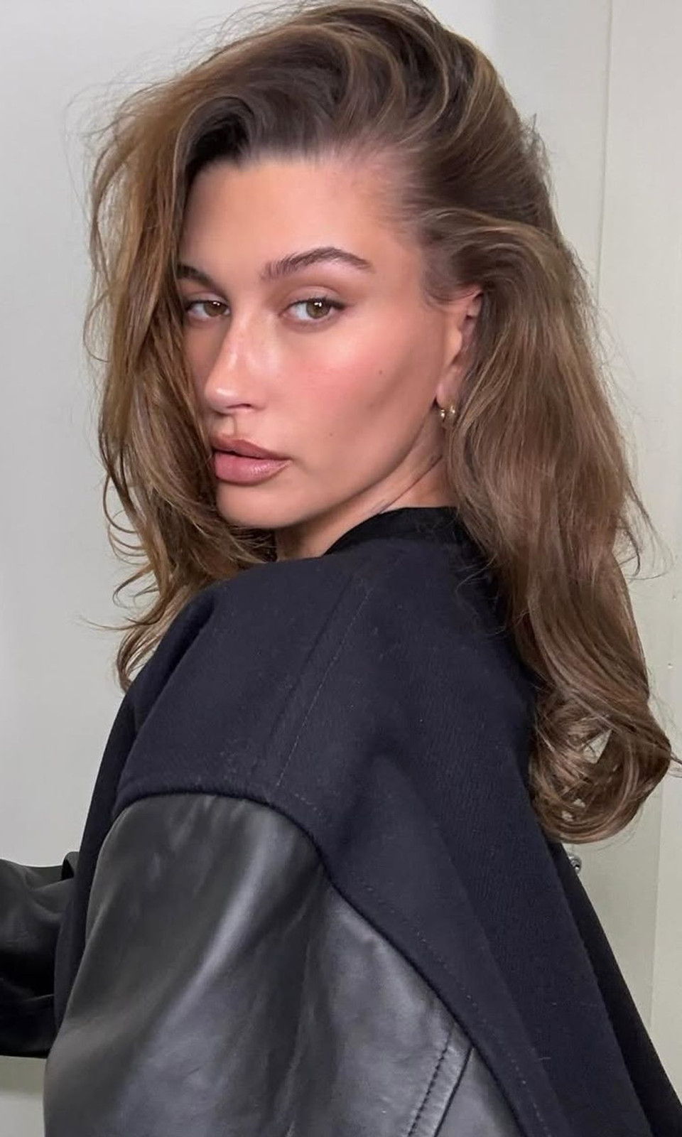 Shoulder Length Visual Idea Shoulder Length Visual Idea — Candlelit Brunette 2027