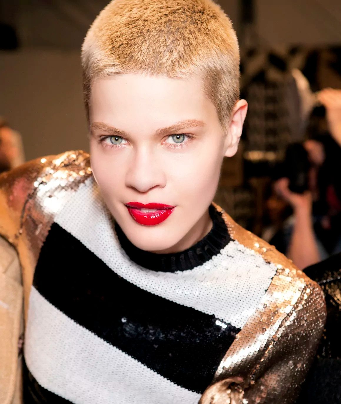 Sharp Minimalist Blonde Buzz Sharp Minimalist Blonde Buzz — Blonde Buzz Cut 2027