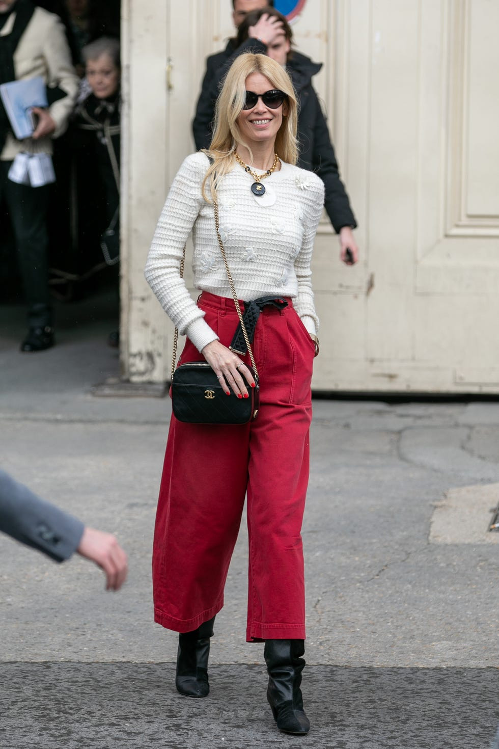 White Knit Sweater with Red Cropped Trousers and Black Belt White Knit Sweater with Red Cropped Trousers and Black Belt — Vintage Outfits 2027