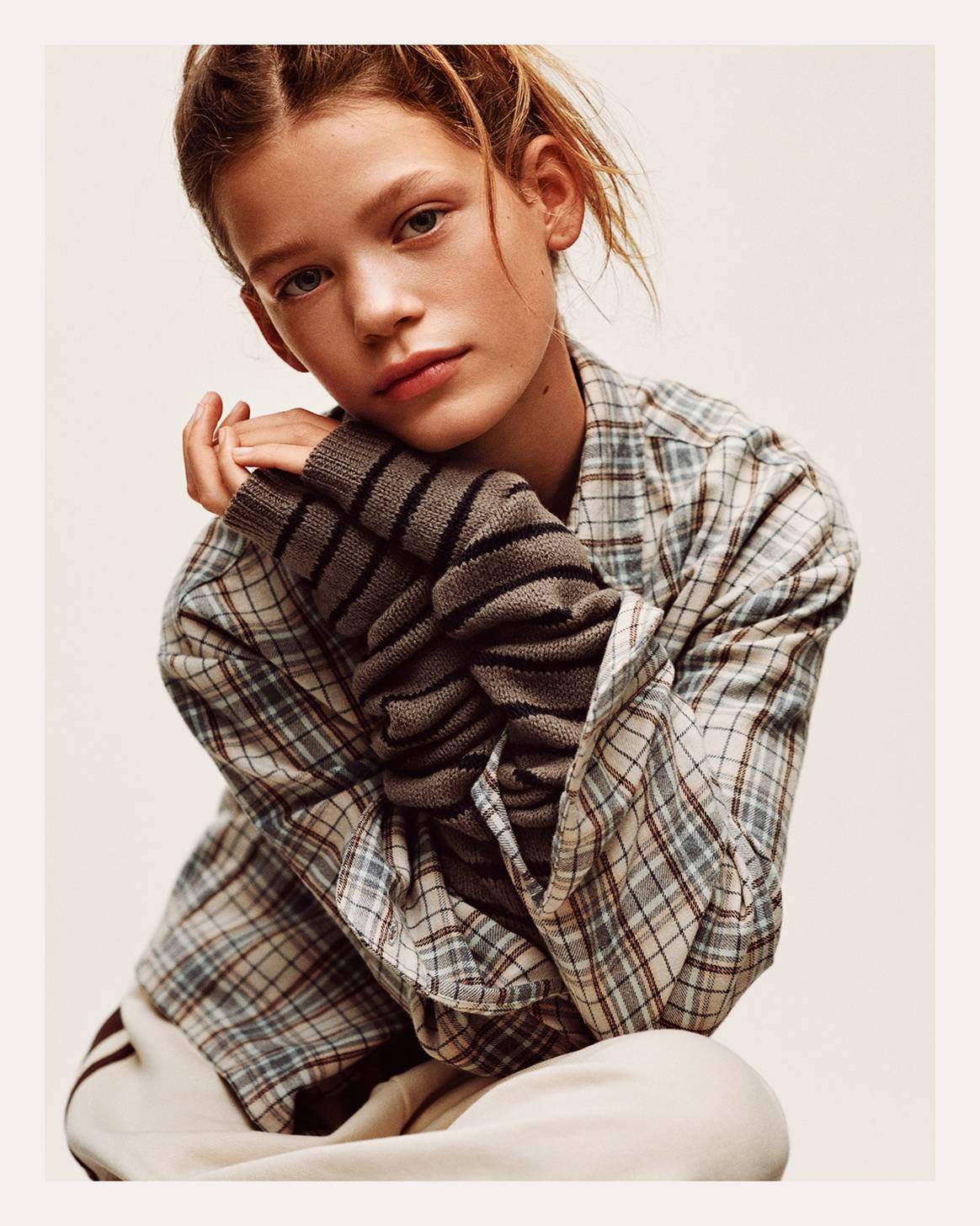 Neutral Tones and Knit Arm Warmers: Cozy Textures for a Casual Look Neutral Tones and Knit Arm Warmers: Cozy Textures for a Casual Look — Teen Outfits 2027