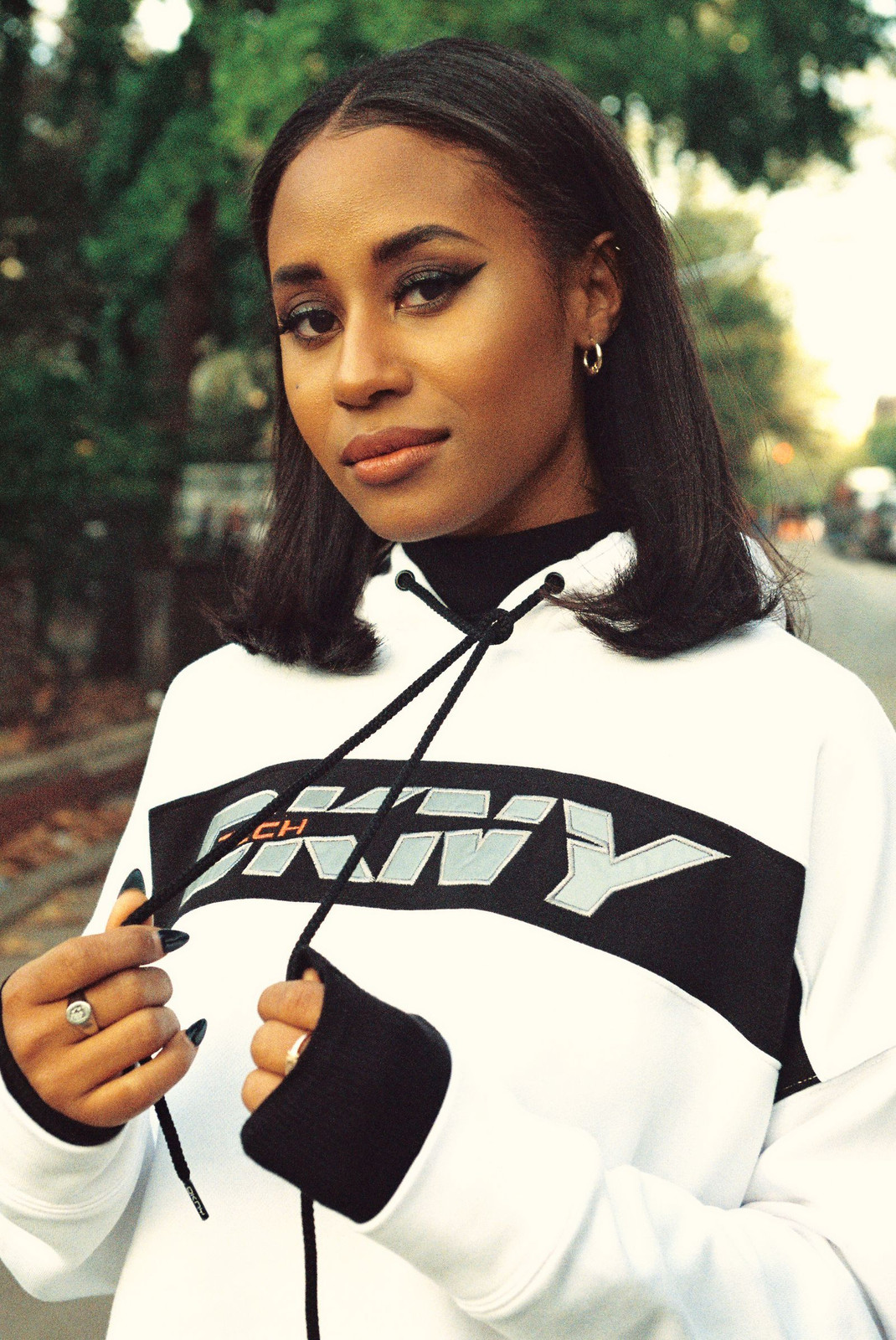 Oversized Graphic Hoodie: The Ultimate Casual Urban Staple Oversized Graphic Hoodie: The Ultimate Casual Urban Staple — Urban Outfitters Outfits 2027