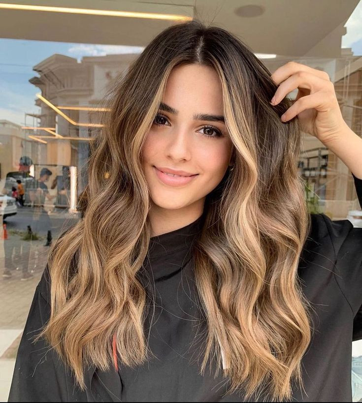 Wavy Thick Visual Idea Wavy Thick Visual Idea — Blonde Hair Trends 2027