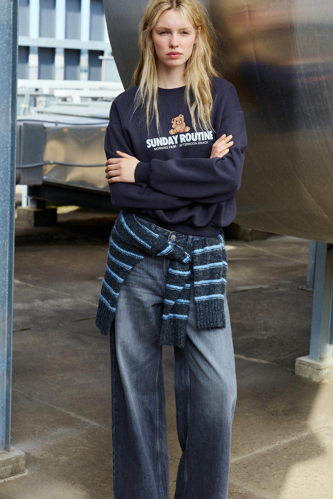 Graphic Crewneck Sweater with Grey Wide Leg Jeans and Knit Tie Graphic Crewneck Sweater with Grey Wide Leg Jeans and Knit Tie — Sweater and Jeans Outfits 2027
