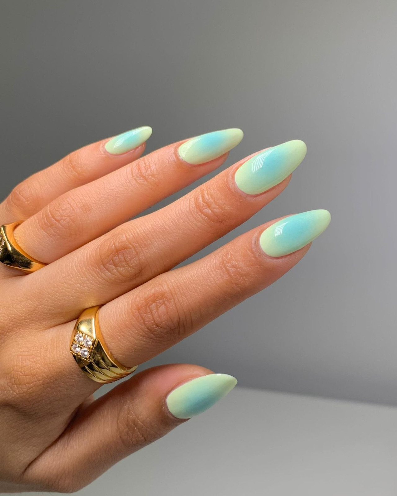 Smooth Blending Precise Lines Visual Idea — Aura Nails 2027