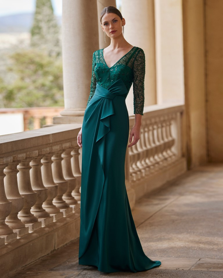 Emerald Green Gown with Lace Bodice and Ruffled Skirt Detail Emerald Green Gown with Lace Bodice and Ruffled Skirt Detail — Going Out Dresses 2027