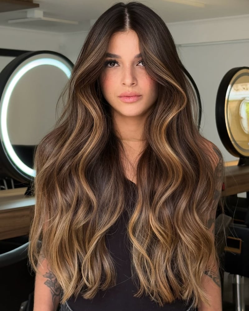Mid-Back Visual Idea Mid-Back Visual Idea — Candlelit Brunette 2027