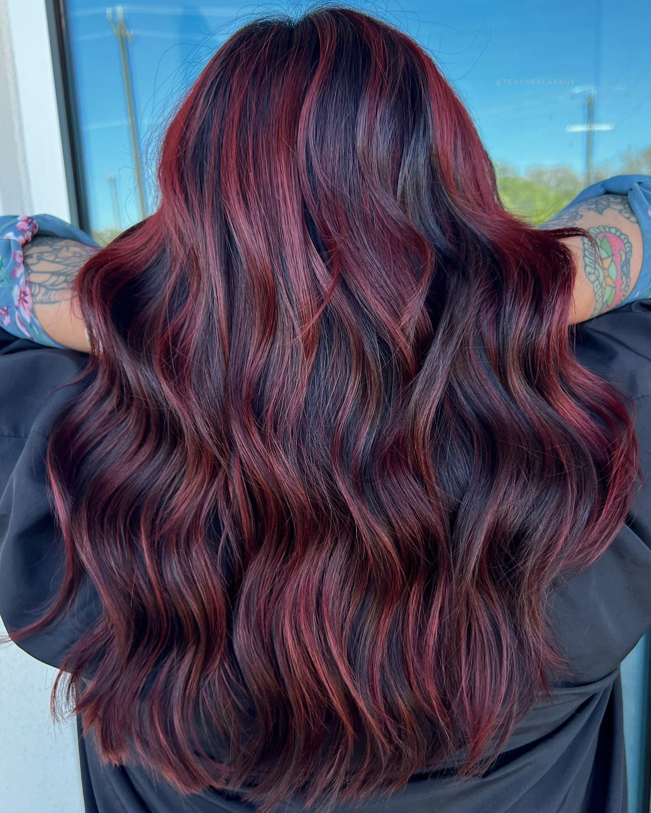 Dark Base Mahogany Red Highlights Dark Base Mahogany Red Highlights — Mahogany Hair 2027