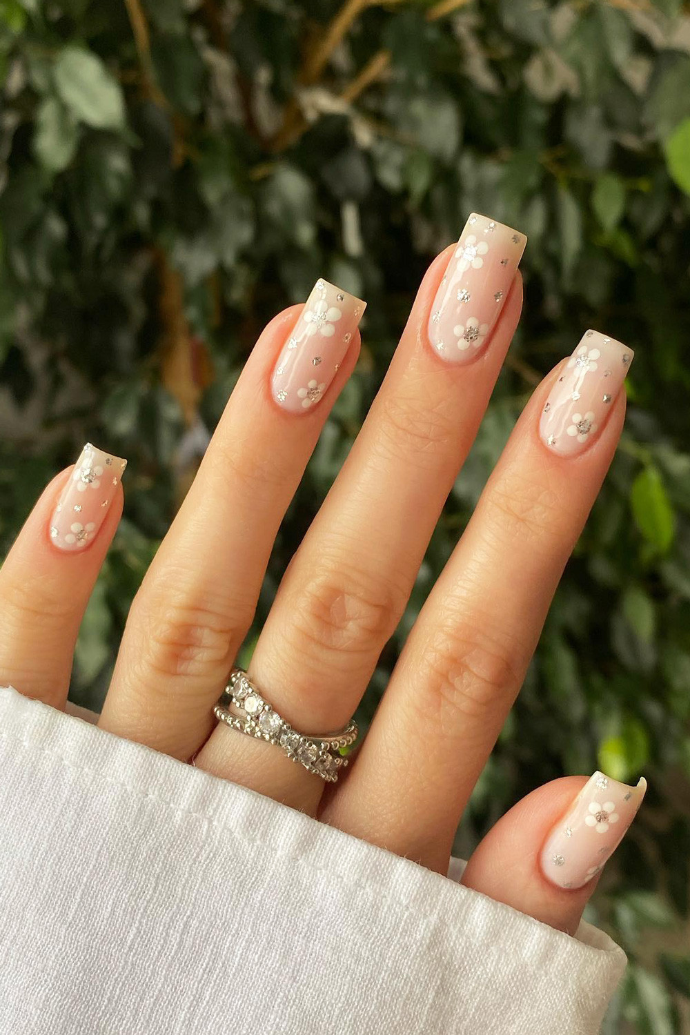 Dainty White Floral Square Nails Dainty White Floral Square Nails — Bridesmaid Nails 2027