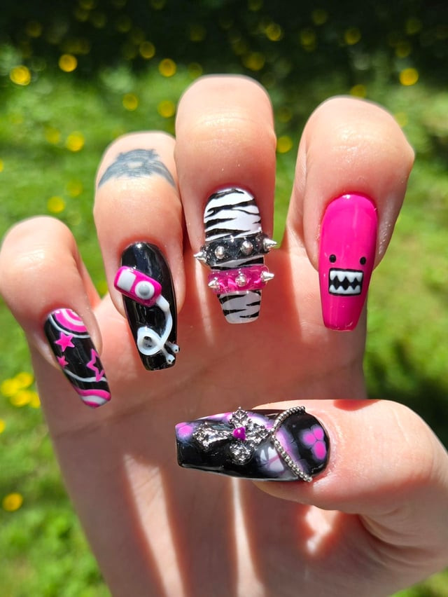 Glossy Matte Metallic Visual Idea Glossy Matte Metallic Visual Idea — Y2K Nails 2027