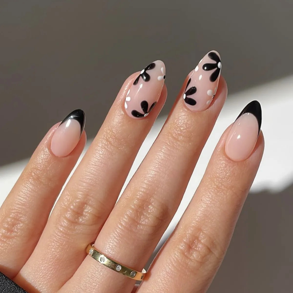 Nude Black Floral Dot Almond Nails Nude Black Floral Dot Almond Nails — Press On Nails 2027