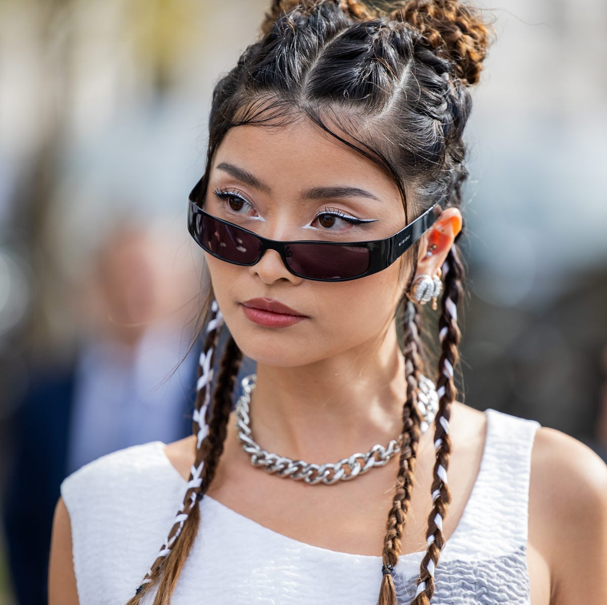 Dark Brown Base With Blonde Highlights Visual Idea Dark Brown Base With Blonde Highlights Visual Idea — Braided Hairstyles 2027