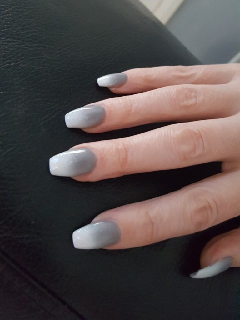Solid Glossy Medium Gray Oval Nails Solid Glossy Medium Gray Oval Nails — Winter Gray Nails 2027