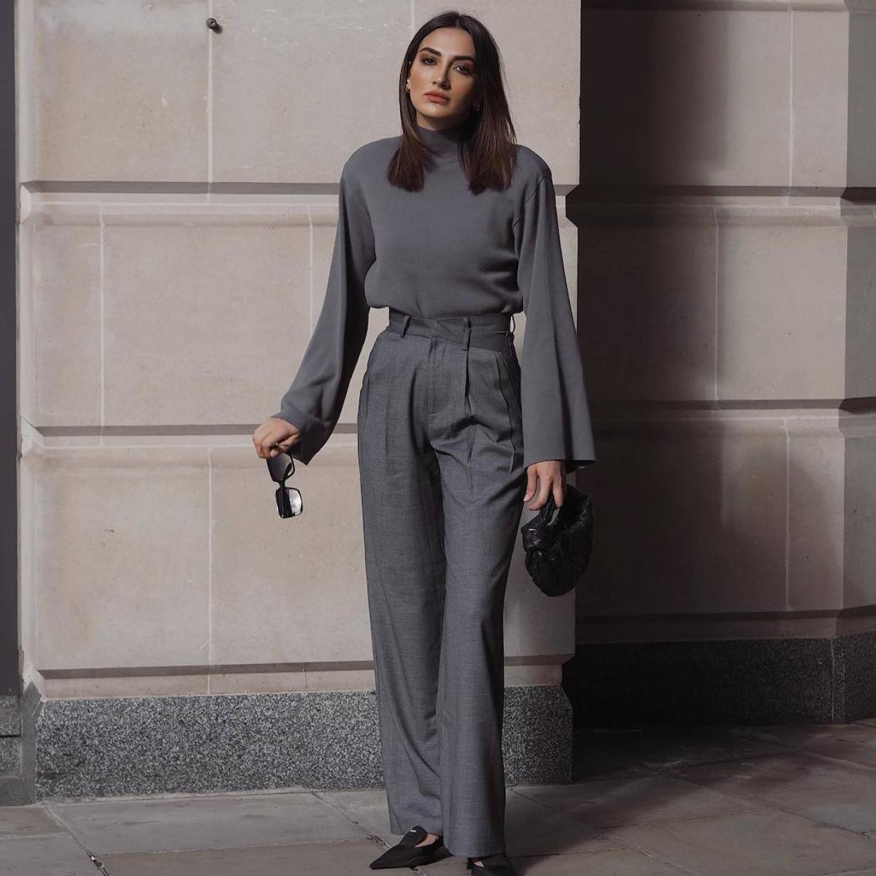 Black Pointed-Toe Flats Outfit Idea Black Pointed-Toe Flats Outfit Idea — Trouser Outfits 2027