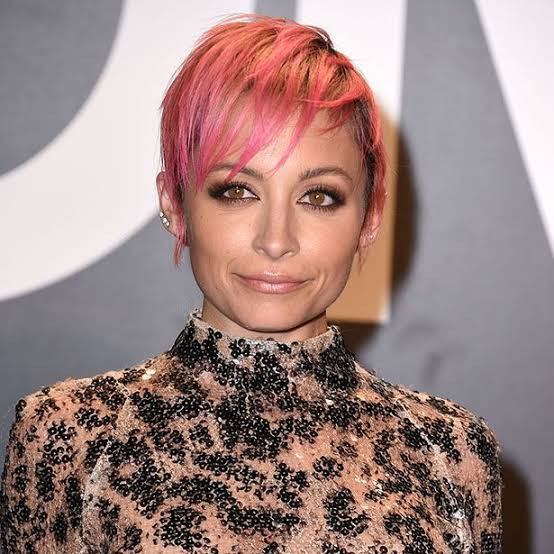 Spiky Pink Pixie With Orange Undertones Spiky Pink Pixie With Orange Undertones — Pink Pixie 2027