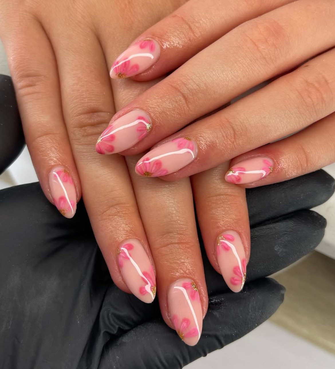 Pink Flower Motifs With Gold Accents Visual Idea Pink Flower Motifs With Gold Accents Visual Idea — Nail Extensions 2027