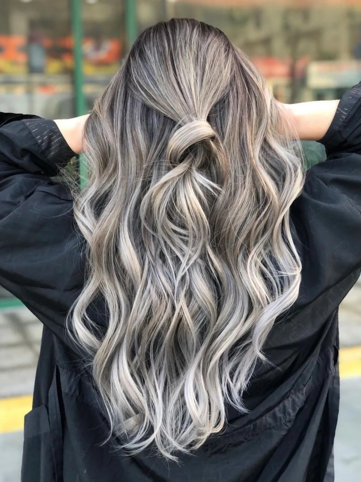 Loose Waves With A Half-Up Knot Visual Idea Loose Waves With A Half-Up Knot Visual Idea — Ash Blonde Hair 2027