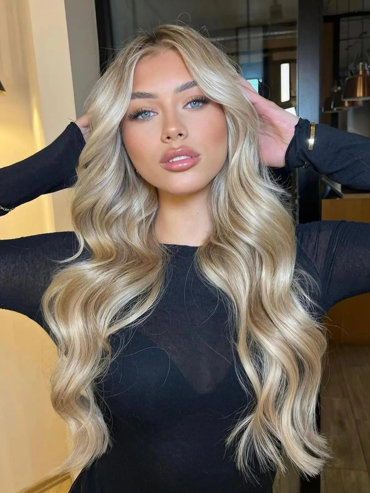 Ash Blonde With Platinum Highlights Visual Idea — Golden Blonde 2027