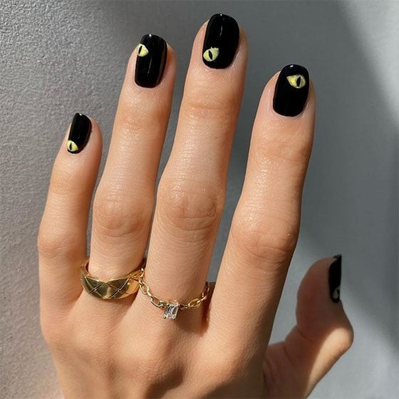 Yellow Cat Eye Design On All Nails Visual Idea Yellow Cat Eye Design On All Nails Visual Idea — Black Nails 2027