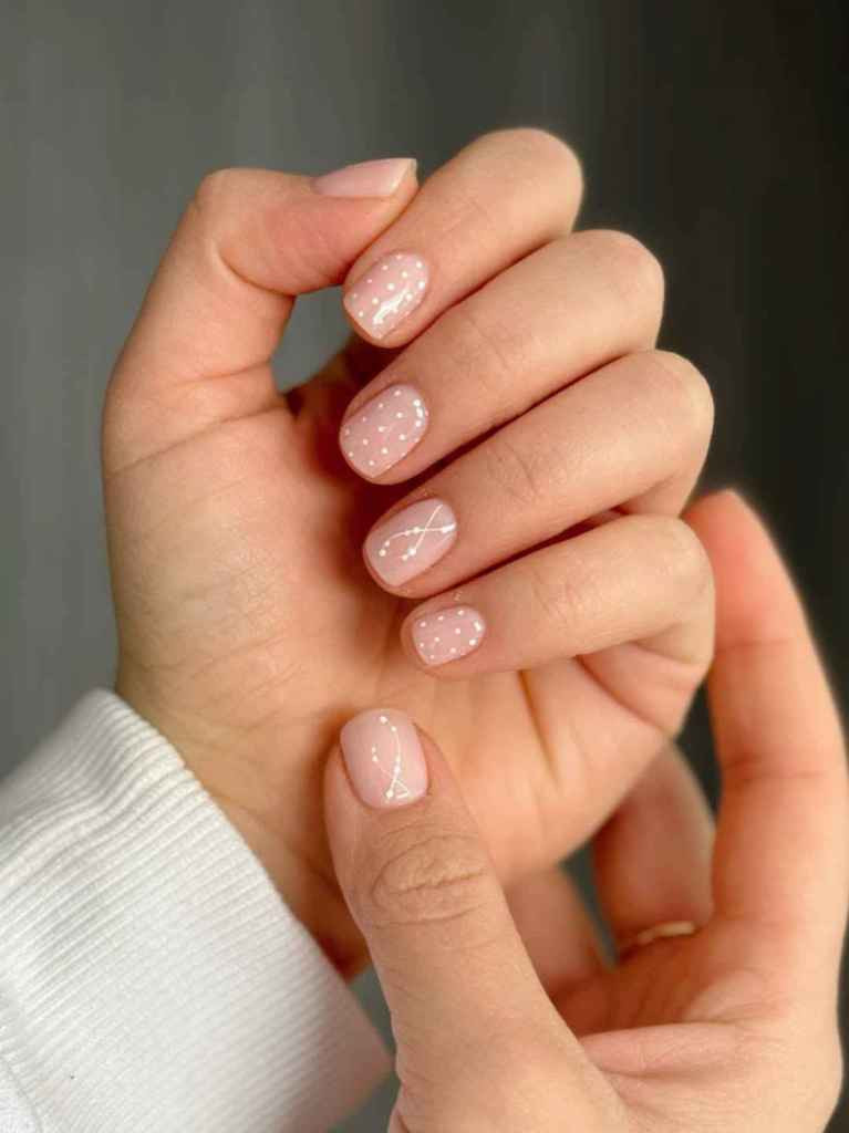Casual Everyday Visual Idea Casual Everyday Visual Idea — Winter Round Nails 2027