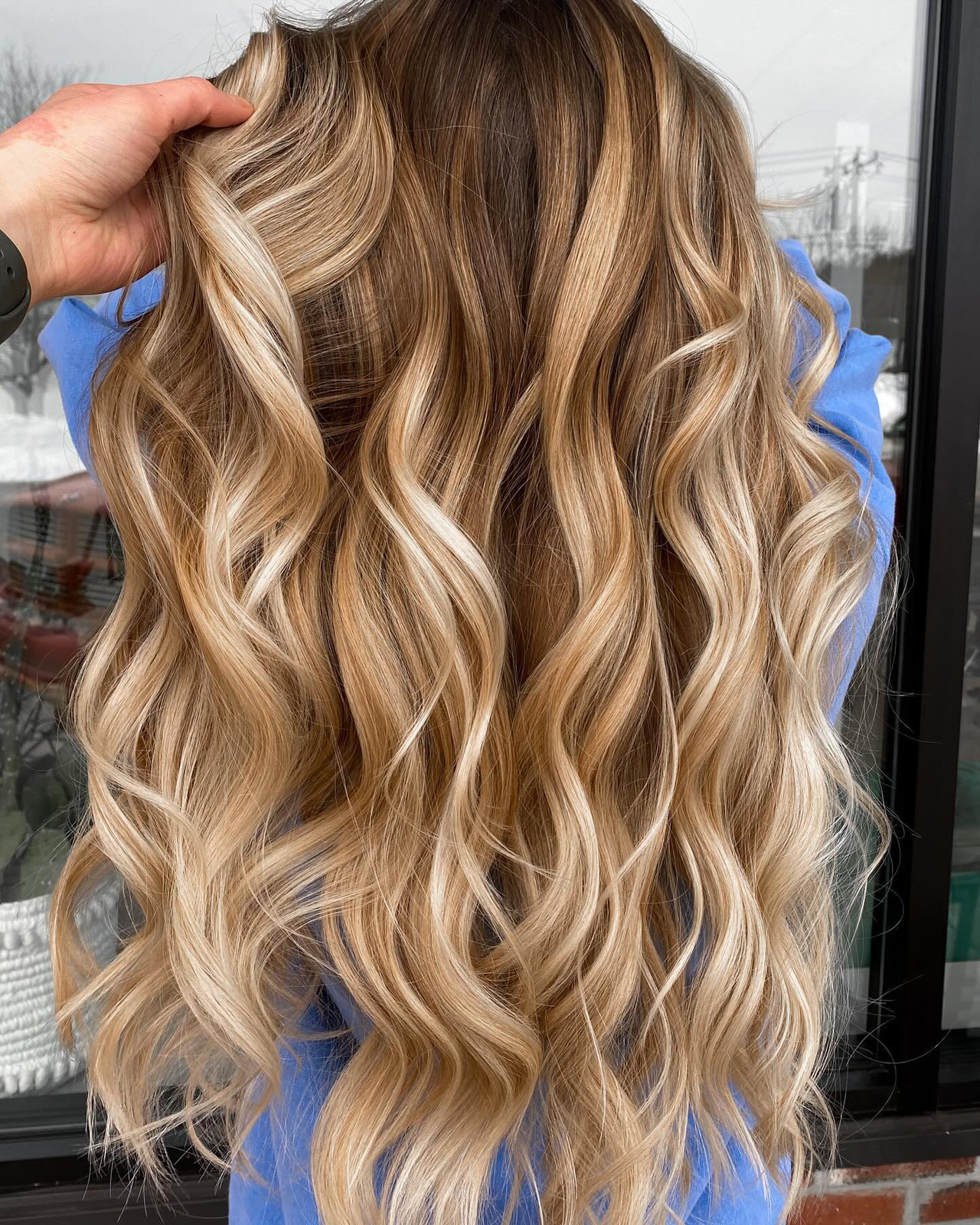 Vibrant Balayage Effect Visual Idea — Golden Blonde 2027