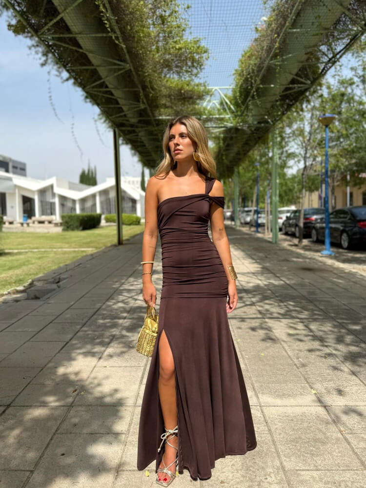 One-Shoulder Ruched Dress Outfit Idea One-Shoulder Ruched Dress Outfit Idea — After Prom Outfits 2027