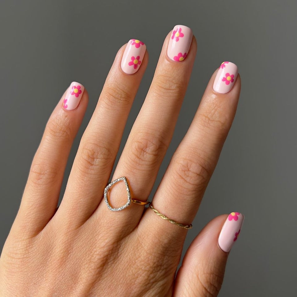 Charming Light Pink Floral Art Charming Light Pink Floral Art — Pink Nails 2027