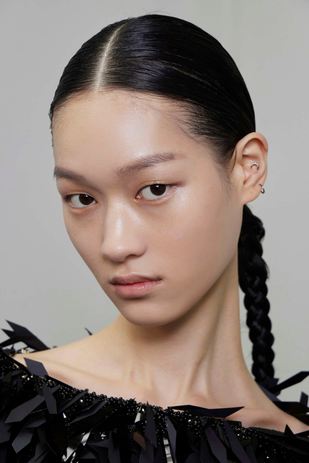 Shoulder Visual Idea Shoulder Visual Idea — Christmas Braids 2026