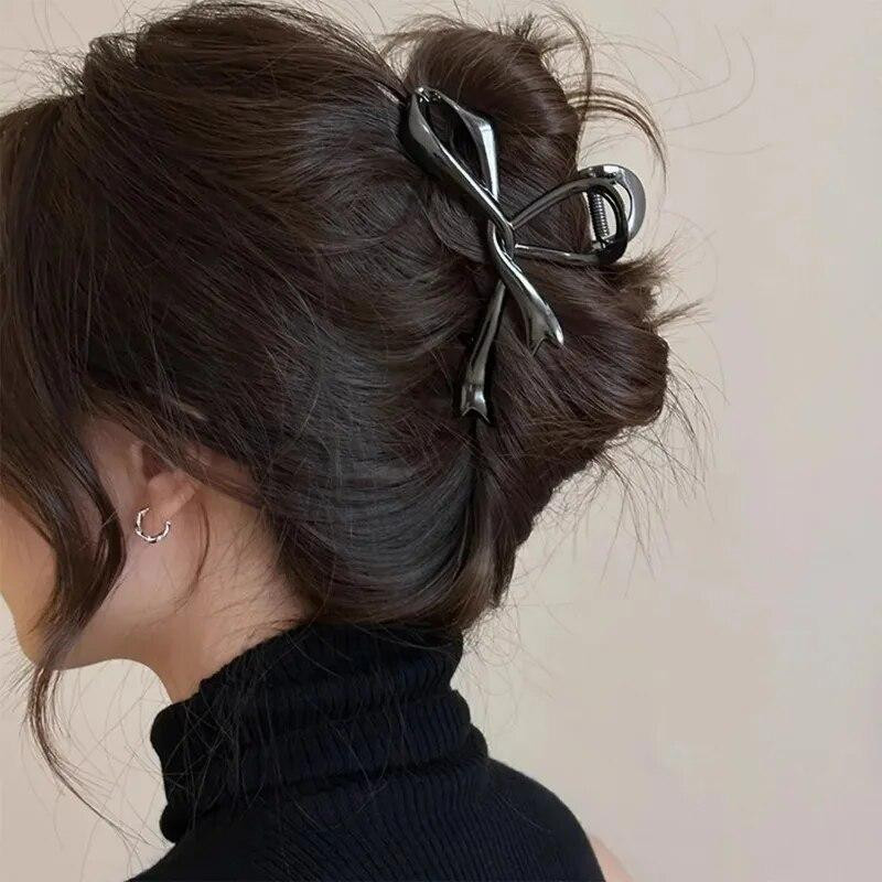 Bun Visual Idea — Claw Clip Bun 2027