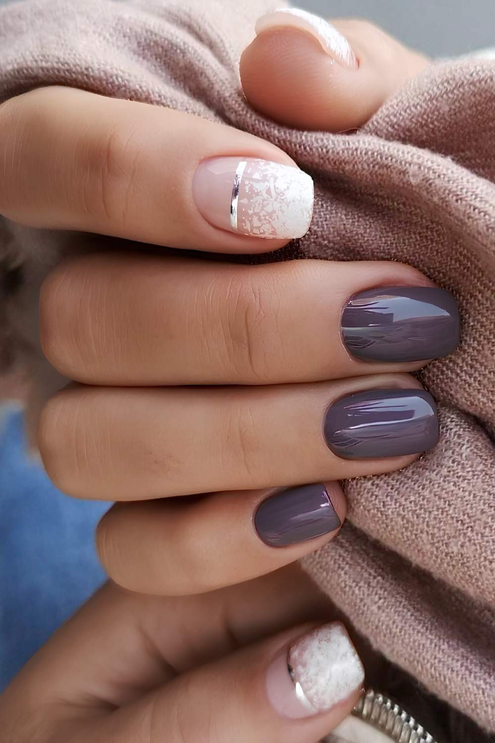Sheer Nude Wavy Line Short Oval Nails Sheer Nude Wavy Line Short Oval Nails — Simple Winter Nails 2027